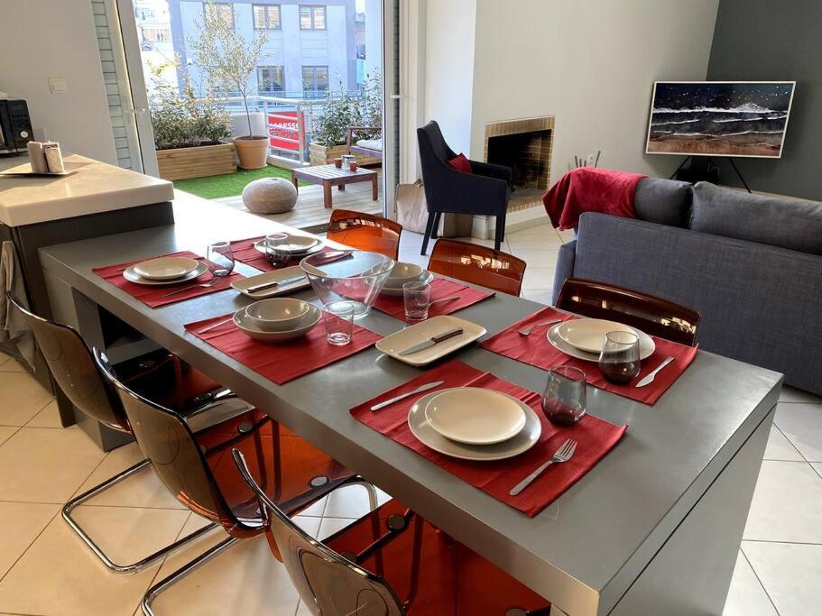 Spacious And Sunkissed 3Br & 2 Bathrooms Apartment 雅典 外观 照片