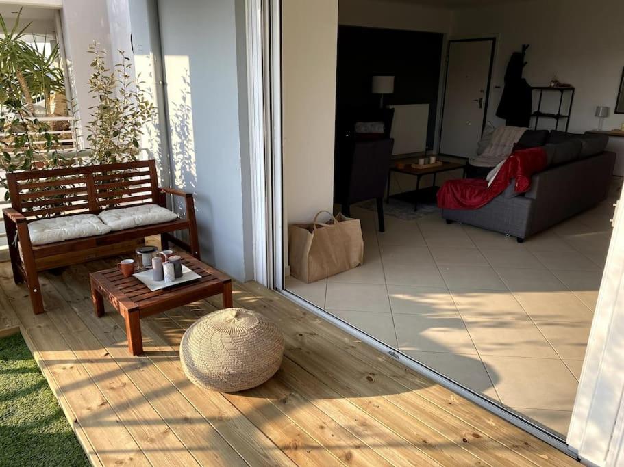 Spacious And Sunkissed 3Br & 2 Bathrooms Apartment 雅典 外观 照片