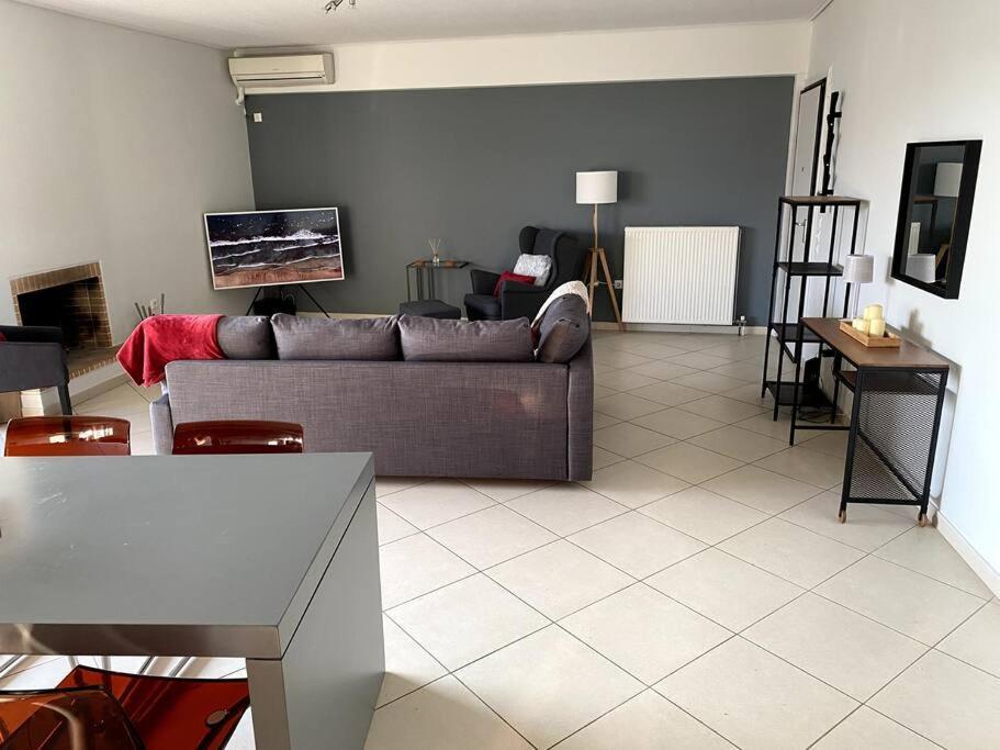 Spacious And Sunkissed 3Br & 2 Bathrooms Apartment 雅典 外观 照片